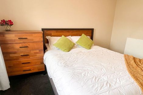 Photo of property in 2 Roscoe Street, Saint Martins, Christchurch, 8022