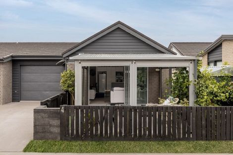 Photo of property in 4 Belt Lane, Papamoa, 3118