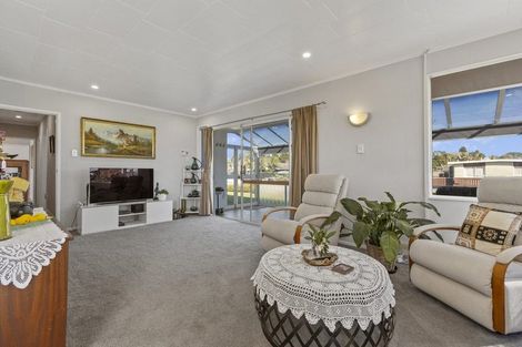 Photo of property in 176 Parklands Avenue, Bell Block, New Plymouth, 4312