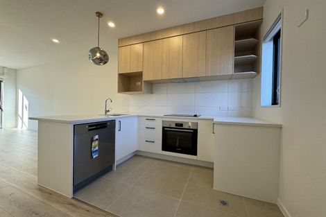 Photo of property in 11 Paetai Lane, Te Atatu Peninsula, Auckland, 0610