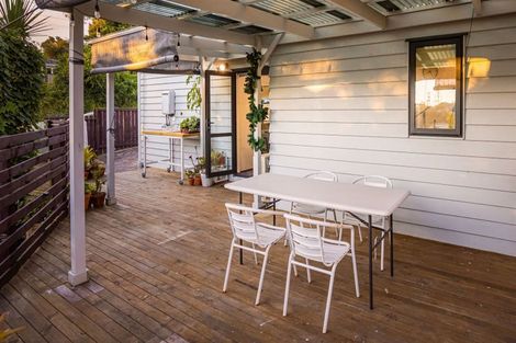 Photo of property in 1a Makora Road, Massey, Auckland, 0614