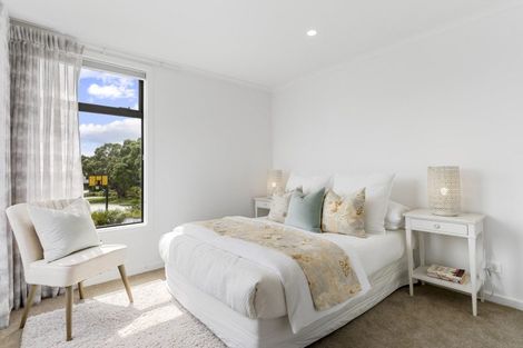 Photo of property in 9 Hudson Bay Road, Hobsonville, Auckland, 0616