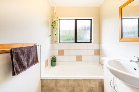 Photo of property in 26 Te Kupe Road, Paraparaumu Beach, Paraparaumu, 5032