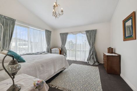 Photo of property in 7 Watters Row, Glen Avon, New Plymouth, 4312
