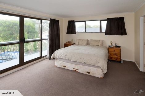 Photo of property in 8 Timbertop Lane, Saint Martins, Christchurch, 8022