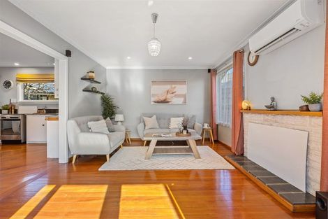 Photo of property in 409 Yaldhurst Road, Russley, Christchurch, 8042