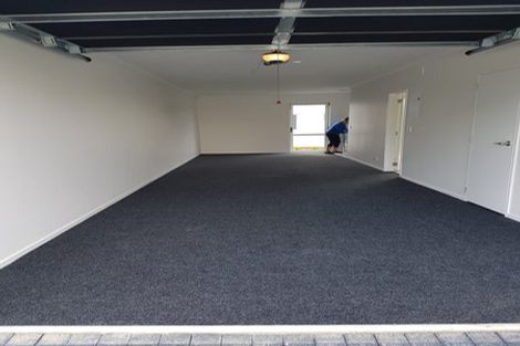 Photo of property in 9 Manutewhau Road, Massey, Auckland, 0614