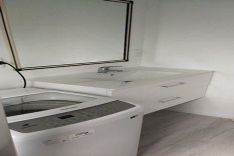 Photo of property in 1/12 Hebron Road, Waiake, Auckland, 0630