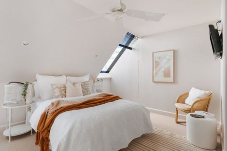 Photo of property in 16 Adams Avenue, Mount Maunganui, 3116