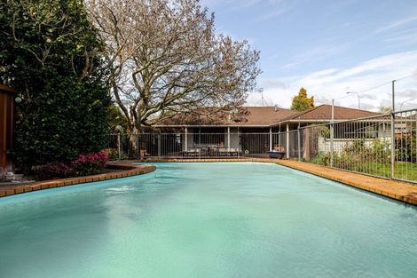 Photo of property in 43 Long Melford Road, Awapuni, Palmerston North, 4412