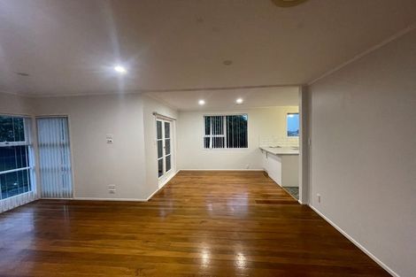 Photo of property in 10 Yeoman Place, Howick, Auckland, 2014