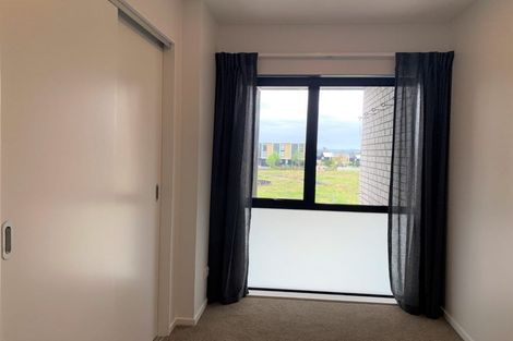 Photo of property in 35 Peihana Road, Hobsonville, Auckland, 0616