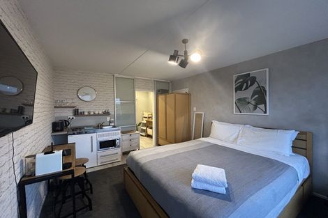 Photo of property in Avon Flats, 4/217 The Terrace, Wellington Central, Wellington, 6011