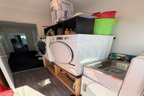 Photo of property in 40 Leo Street, Glen Eden, Auckland, 0602