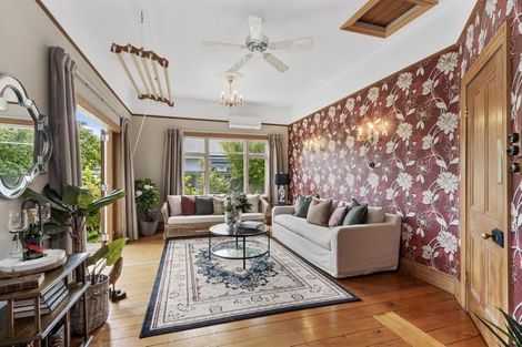 Photo of property in 128 Middlepark Road, Sockburn, Christchurch, 8042
