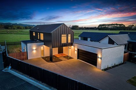 Photo of property in 33 Frank Ernest Crescent, Prebbleton, 7604