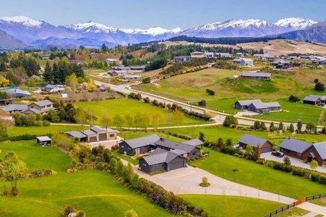 Photo of property in 12 Hidden Hills Drive, Wanaka, 9305