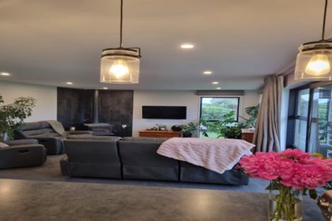 Photo of property in 33 Seadown Crescent, Amberley, 7410