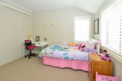 Photo of property in 19 Landmark Terrace, Orewa, 0931