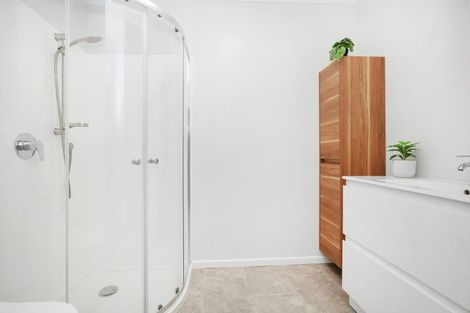 Photo of property in 2/12 Tacoma Drive, Totara Park, Upper Hutt, 5018
