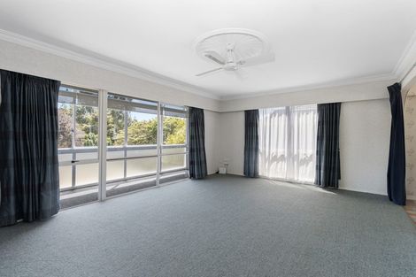 Photo of property in 1 Dillon Place, Hamilton East, Hamilton, 3216