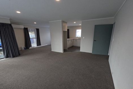 Photo of property in 12 Redwood Drive, Waipukurau, 4200