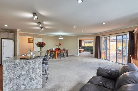 Photo of property in 69 Peter Hall Drive, Kelvin Grove, Palmerston North, 4414