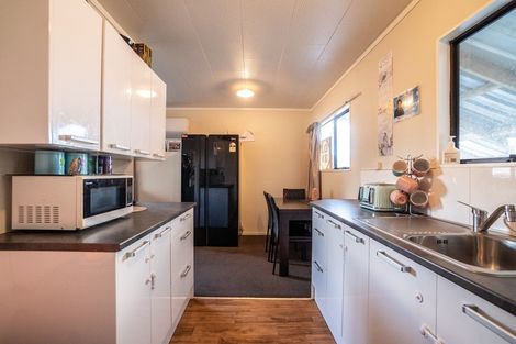 Photo of property in 4 Silkwood Lane, Melville, Hamilton, 3206