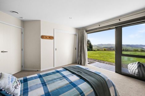 Photo of property in 64 Waipuka Road, Waimarama, Havelock North, 4294