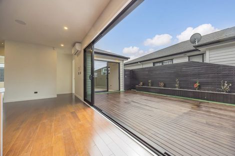 Photo of property in 29 Cara Avenue, Kumeu, 0810
