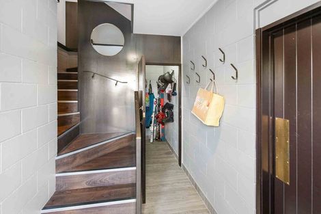 Photo of property in 16b Sainsbury Road, Fernhill, Queenstown, 9300