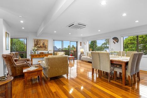 Photo of property in 14 Portsea Place, Chatswood, Auckland, 0626