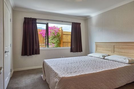 Photo of property in 69 Peter Hall Drive, Kelvin Grove, Palmerston North, 4414