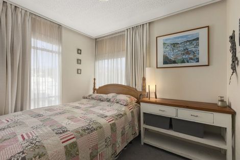 Photo of property in Jellicoe Towers, 191 The Terrace, Wellington Central, Wellington, 6011