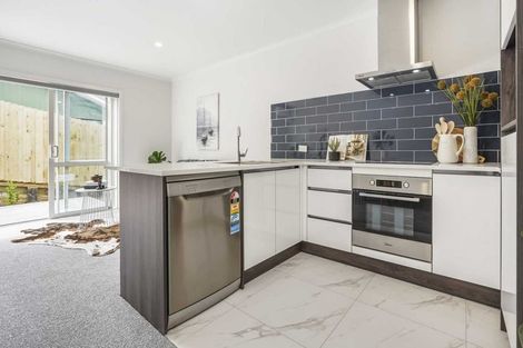 Photo of property in 12u5 Scotland Place, Hillcrest, Hamilton, 3216