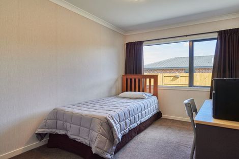 Photo of property in 69 Peter Hall Drive, Kelvin Grove, Palmerston North, 4414