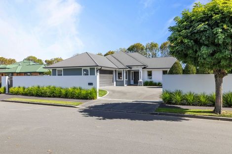 Photo of property in 24 Providence Place, Redwood, Christchurch, 8051