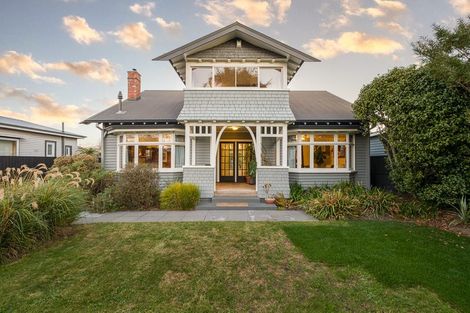 Photo of property in 86 Saint Martins Road, Saint Martins, Christchurch, 8022