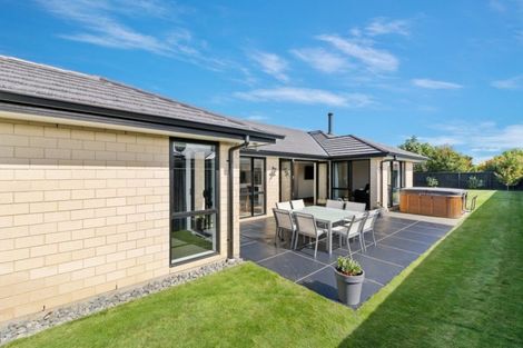 Photo of property in 19 Lloyds Close, Rolleston, 7614