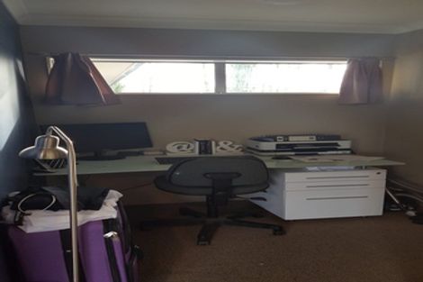 Photo of property in 73 Reading Street, Greytown, 5712