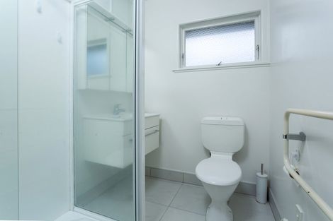 Photo of property in 1/18 Evelyn Place, Hillcrest, Auckland, 0627