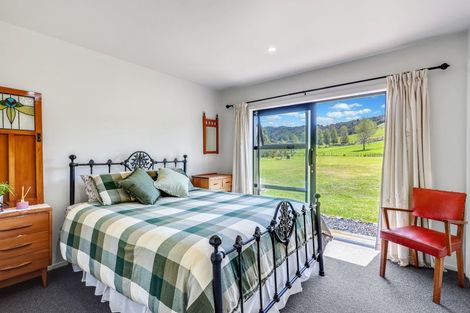 Photo of property in 33a Waiotahi Drive, Mangawhai, 0573