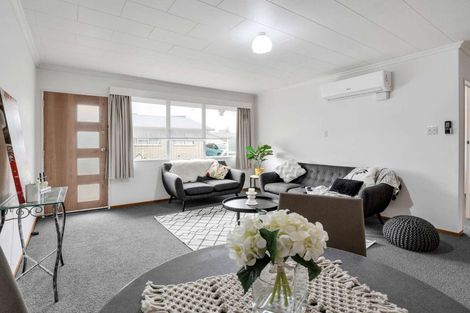 Photo of property in 3 Kiwi Court, Roslyn, Palmerston North, 4414