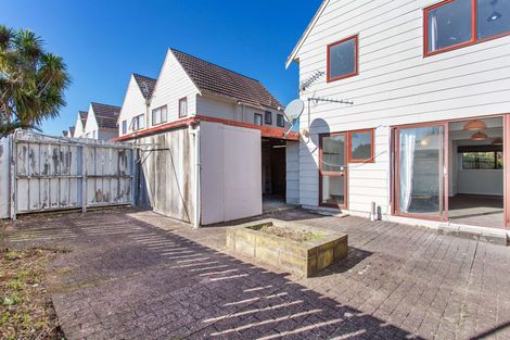 Photo of property in 7/19a Gray Avenue, Mangere East, Auckland, 2024