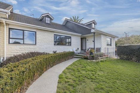 Photo of property in 1 Wakelin Place, Redwood, Christchurch, 8051