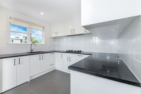 Photo of property in 308 Great North Road, Henderson, Auckland, 0612