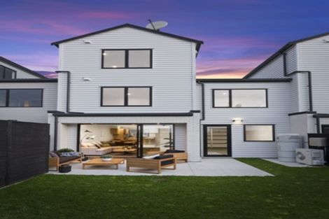 Photo of property in 61 Mapou Road, Hobsonville, Auckland, 0616