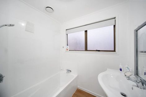 Photo of property in 4 Romilly Court, Papakura, 2110