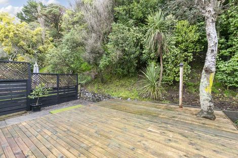 Photo of property in 107a Churton Drive, Churton Park, Wellington, 6037