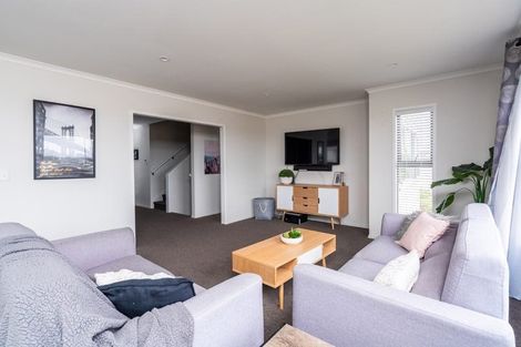 Photo of property in 155 Keri Vista Rise, Papakura, 2110